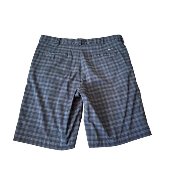 NIKE GOLF Dri-Fit Mens Shorts, Size 36. lightweight, quick dry; gray plaid - Picture 2 of 7
